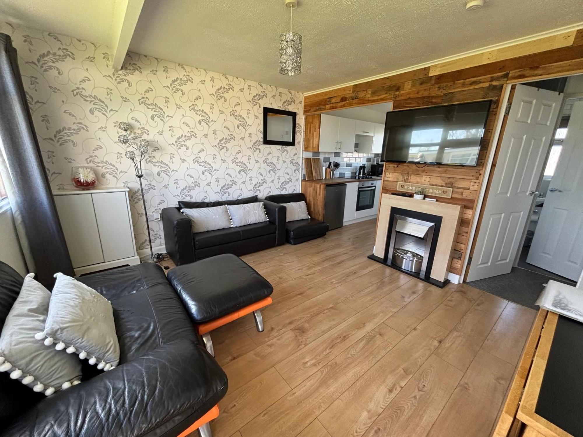 Signature, Scratby - Two Bed Chalet, Sleeps 7, Free Wi-Fi, Bed Linen And Towels Included, Pets Welcome And Onsite Entertainment Available Exterior foto